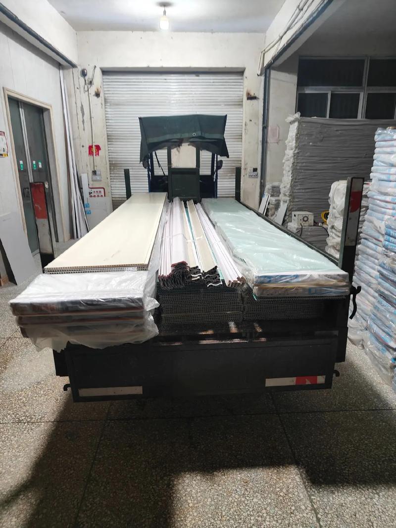 從姜堰蔣垛鎮福鑫萊美碳晶大板看集成墻板產業的活力與機遇